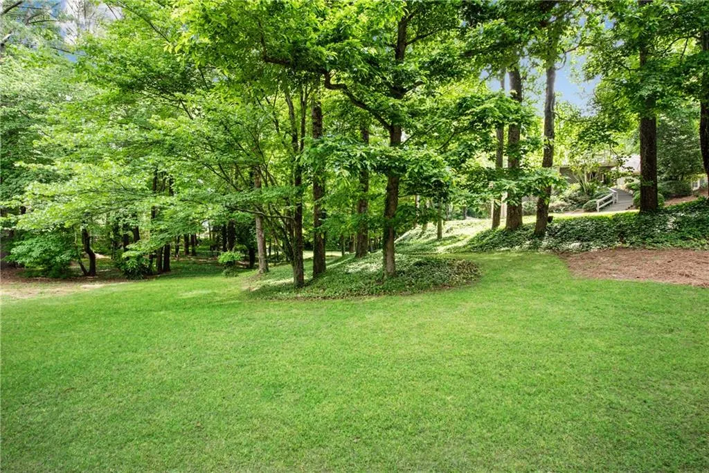 7935 Saddle Ridge Drive, Sandy Springs, Georgia 30350, 4 Bedrooms Bedrooms, ,3 BathroomsBathrooms,Residential,Sold,7935 Saddle Ridge Drive,6891382