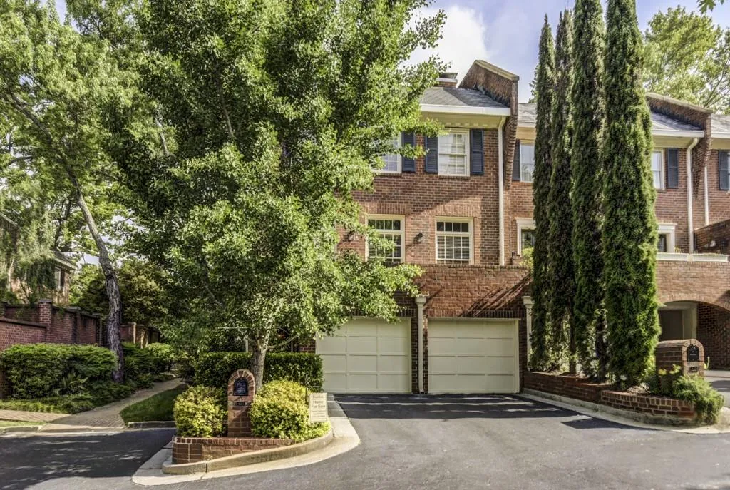 420 Jefferson Circle Unit 420, Atlanta, Georgia 30328, 4 Bedrooms Bedrooms, ,2 BathroomsBathrooms,Residential,Sold,420 Jefferson Circle Unit 420,6602192