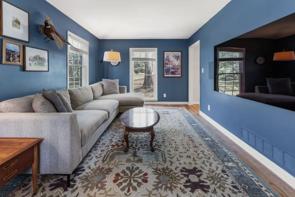 6482 Whispering Trail Ne, Sandy Springs, Georgia 30328, 4 Bedrooms Bedrooms, ,2 BathroomsBathrooms,Residential,Sold,6482 Whispering Trail Ne,7737646