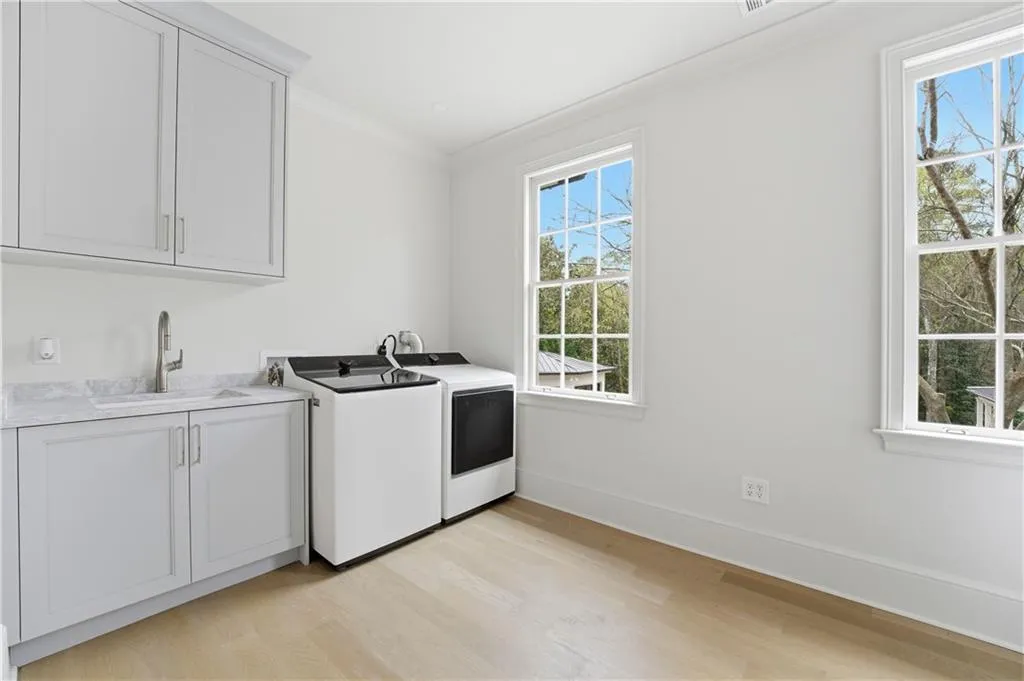 3625 Tuxedo Road Nw, Atlanta, Georgia 30305, 6 Bedrooms Bedrooms, 0 ,7 BathroomsBathrooms,Residential,For Sale,3625 Tuxedo Road Nw,7742269