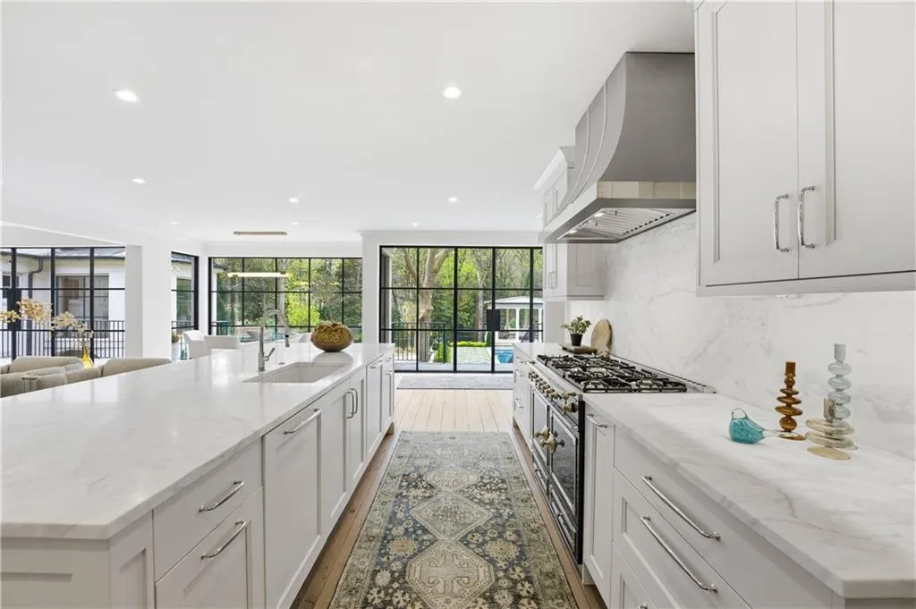 3625 Tuxedo Road Nw, Atlanta, Georgia 30305, 6 Bedrooms Bedrooms, 0 ,7 BathroomsBathrooms,Residential,For Sale,3625 Tuxedo Road Nw,7742269