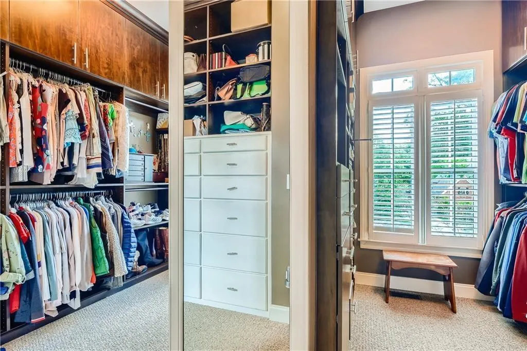 130 Franklin Place, Sandy Springs, Georgia 30342, 5 Bedrooms Bedrooms, ,5 BathroomsBathrooms,Residential,Sold,130 Franklin Place,7065122