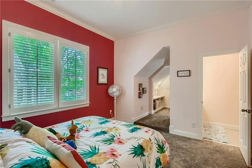 130 Franklin Place, Sandy Springs, Georgia 30342, 5 Bedrooms Bedrooms, ,5 BathroomsBathrooms,Residential,Sold,130 Franklin Place,7065122