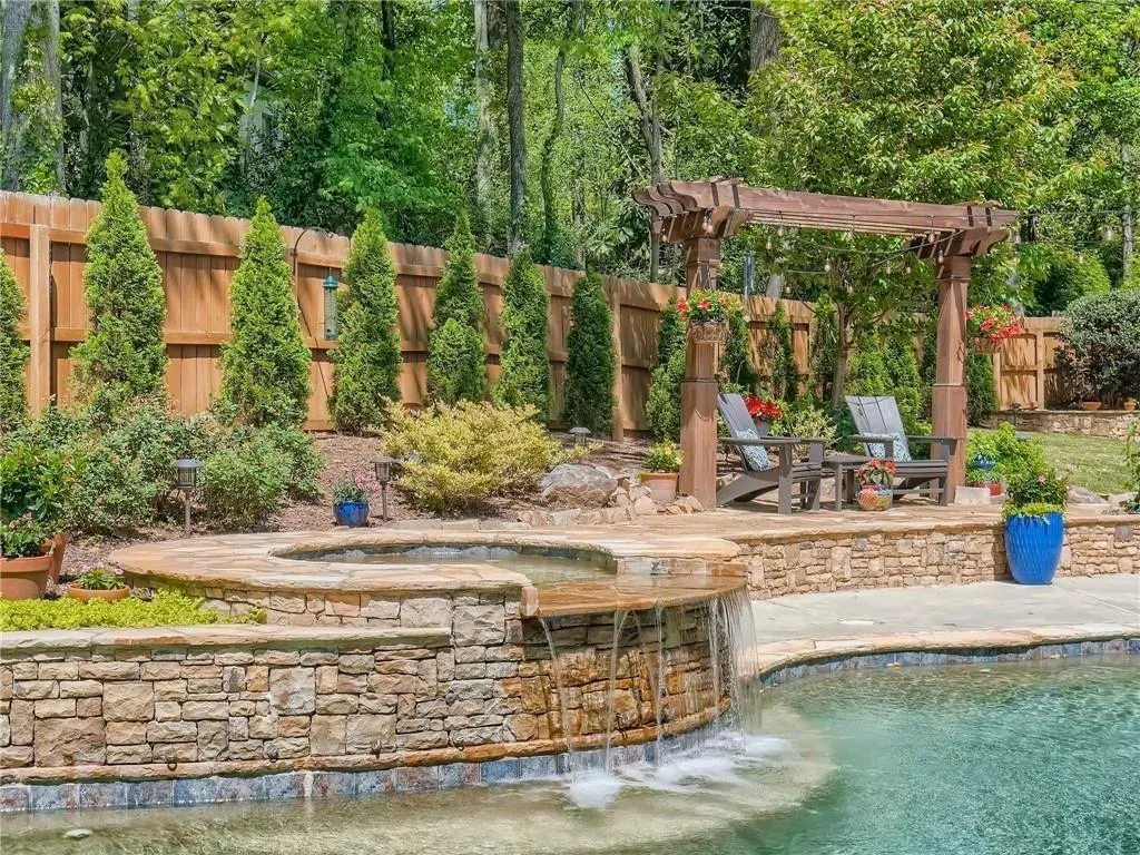 130 Franklin Place, Sandy Springs, Georgia 30342, 5 Bedrooms Bedrooms, ,5 BathroomsBathrooms,Residential,Sold,130 Franklin Place,7065122