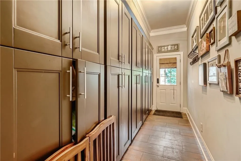 130 Franklin Place, Sandy Springs, Georgia 30342, 5 Bedrooms Bedrooms, ,5 BathroomsBathrooms,Residential,Sold,130 Franklin Place,7065122