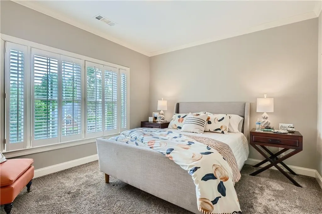 130 Franklin Place, Sandy Springs, Georgia 30342, 5 Bedrooms Bedrooms, ,5 BathroomsBathrooms,Residential,Sold,130 Franklin Place,7065122