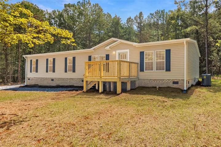 96 H D R Drive, Maysville, Georgia 30558
