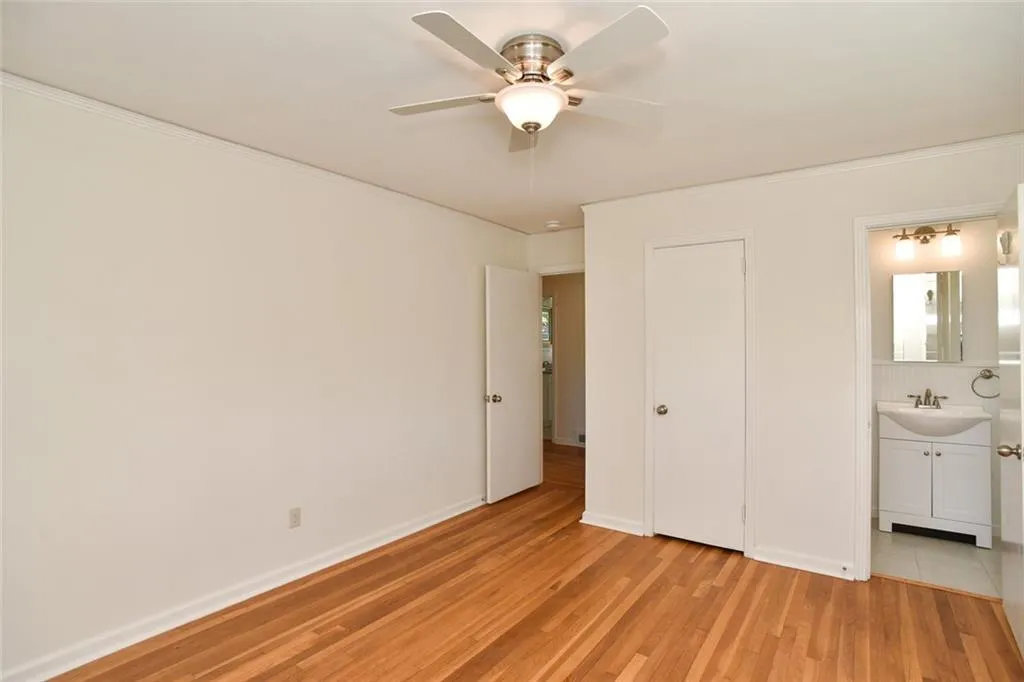 125 Cromwell Road, Sandy Springs, Georgia 30328, 3 Bedrooms Bedrooms, ,2 BathroomsBathrooms,Residential,Sold,125 Cromwell Road,5905406