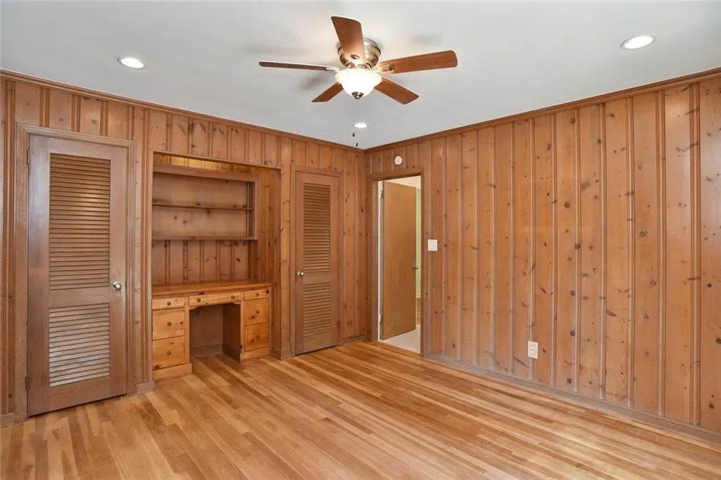 125 Cromwell Road, Sandy Springs, Georgia 30328, 3 Bedrooms Bedrooms, ,2 BathroomsBathrooms,Residential,Sold,125 Cromwell Road,5905406