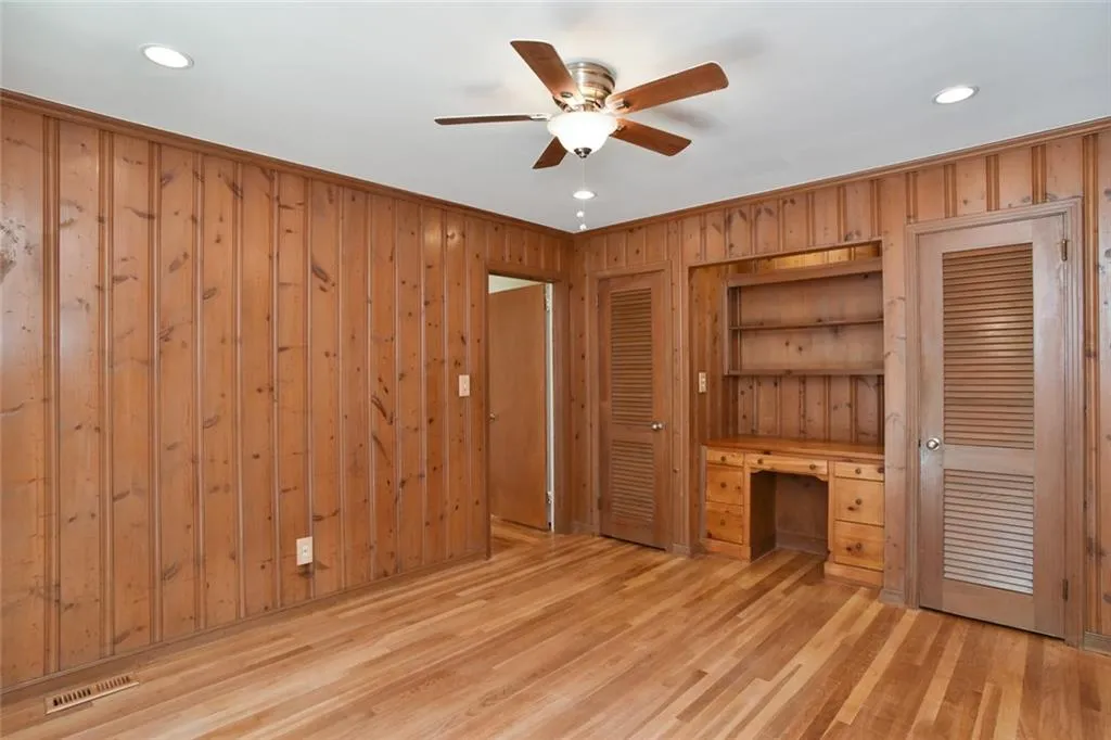 125 Cromwell Road, Sandy Springs, Georgia 30328, 3 Bedrooms Bedrooms, ,2 BathroomsBathrooms,Residential,Sold,125 Cromwell Road,5905406