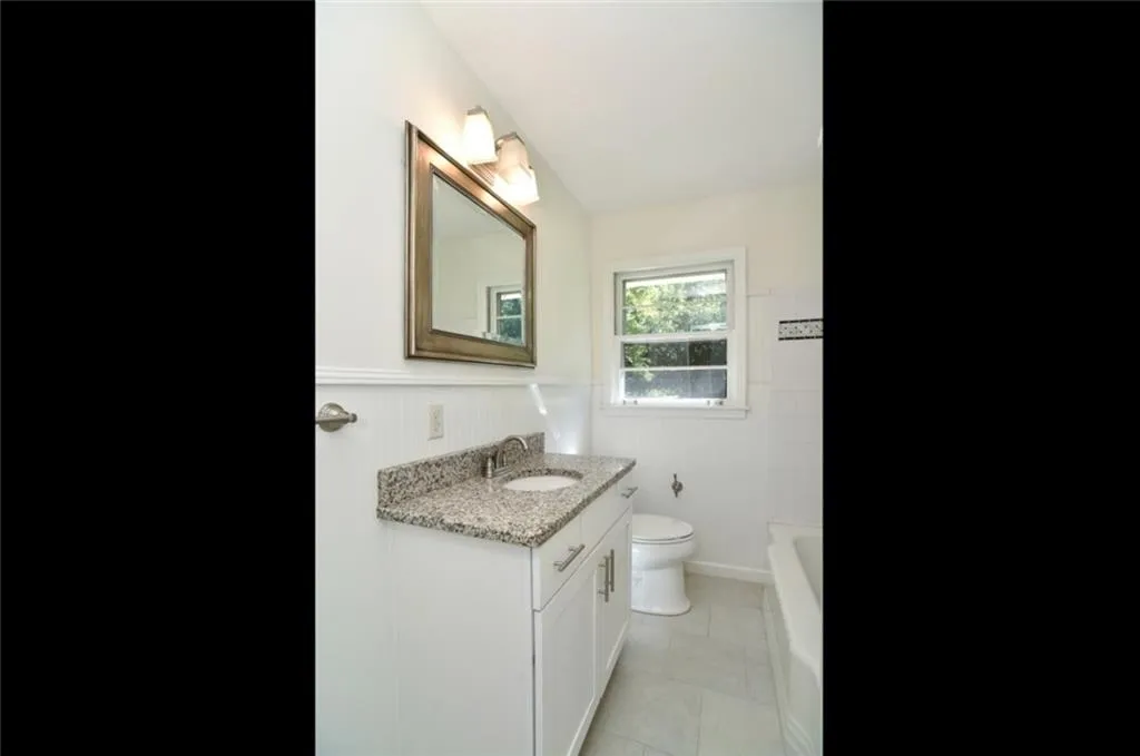 125 Cromwell Road, Sandy Springs, Georgia 30328, 3 Bedrooms Bedrooms, ,2 BathroomsBathrooms,Residential,Sold,125 Cromwell Road,5905406