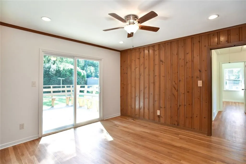 125 Cromwell Road, Sandy Springs, Georgia 30328, 3 Bedrooms Bedrooms, ,2 BathroomsBathrooms,Residential,Sold,125 Cromwell Road,5905406