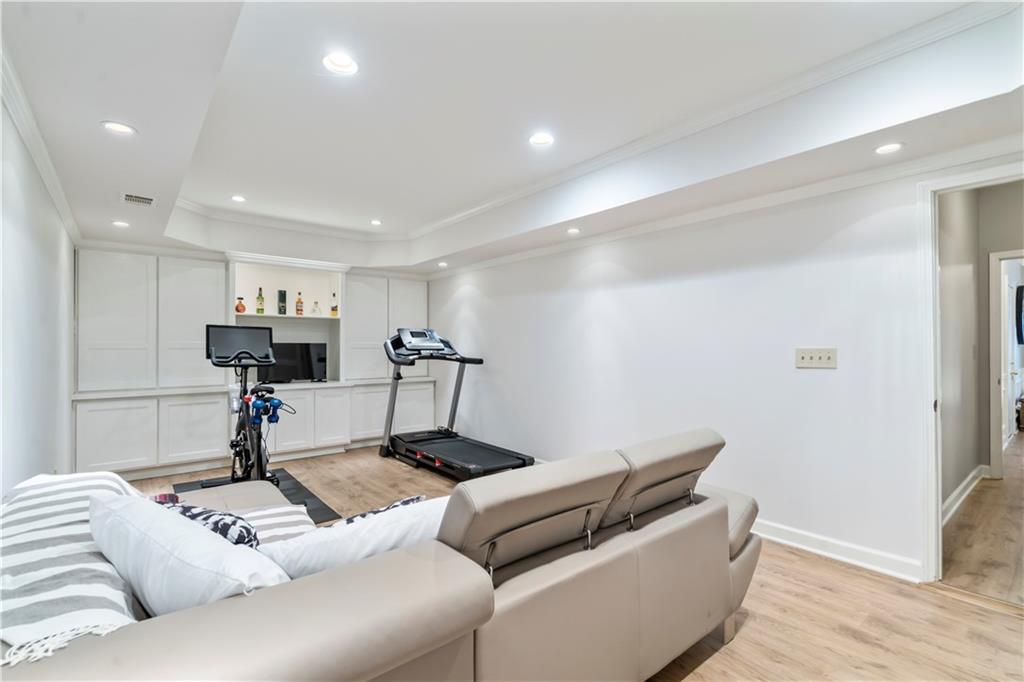 7155 Roswell Road Unit 15, Sandy Springs, Georgia 30328, 3 Bedrooms Bedrooms, ,3 BathroomsBathrooms,Residential,Sold,7155 Roswell Road Unit 15,7275298