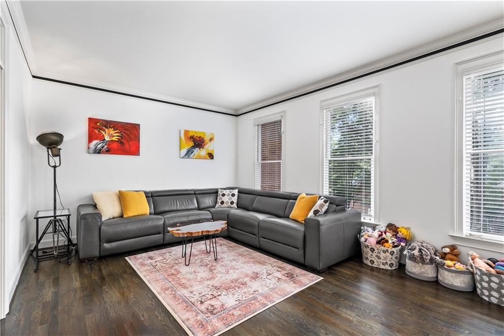 7155 Roswell Road Unit 15, Sandy Springs, Georgia 30328, 3 Bedrooms Bedrooms, ,3 BathroomsBathrooms,Residential,Sold,7155 Roswell Road Unit 15,7275298