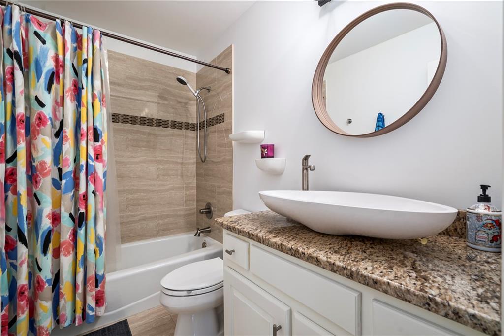 7155 Roswell Road Unit 15, Sandy Springs, Georgia 30328, 3 Bedrooms Bedrooms, ,3 BathroomsBathrooms,Residential,Sold,7155 Roswell Road Unit 15,7275298