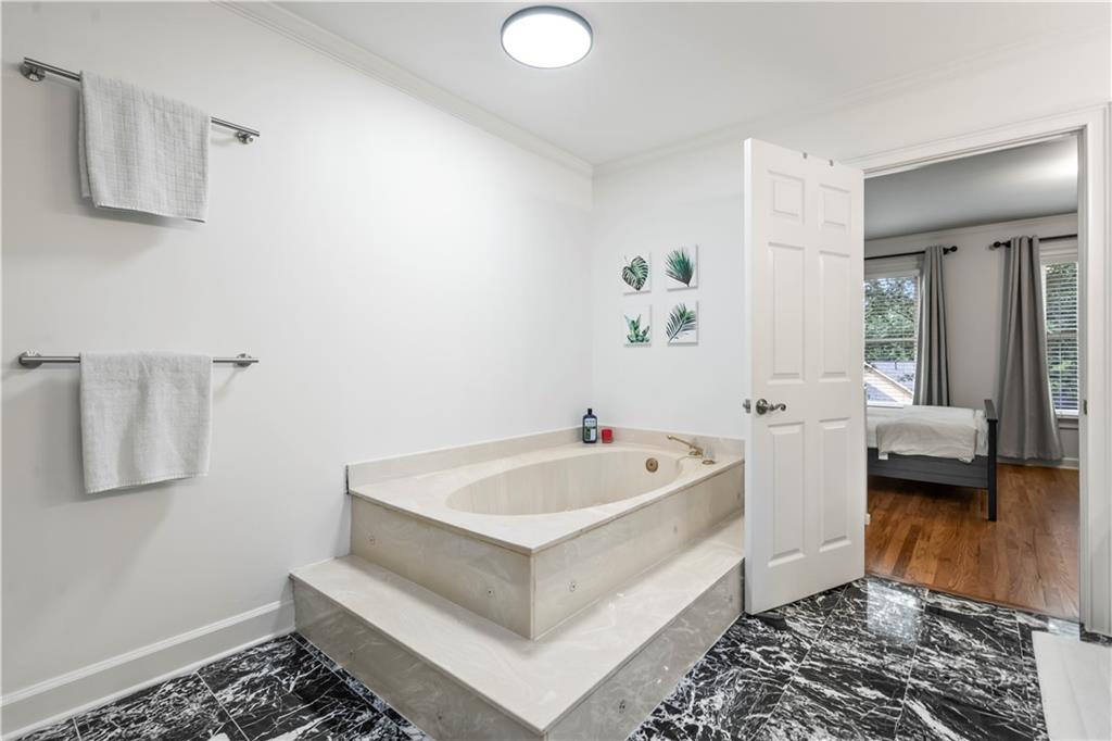 7155 Roswell Road Unit 15, Sandy Springs, Georgia 30328, 3 Bedrooms Bedrooms, ,3 BathroomsBathrooms,Residential,Sold,7155 Roswell Road Unit 15,7275298