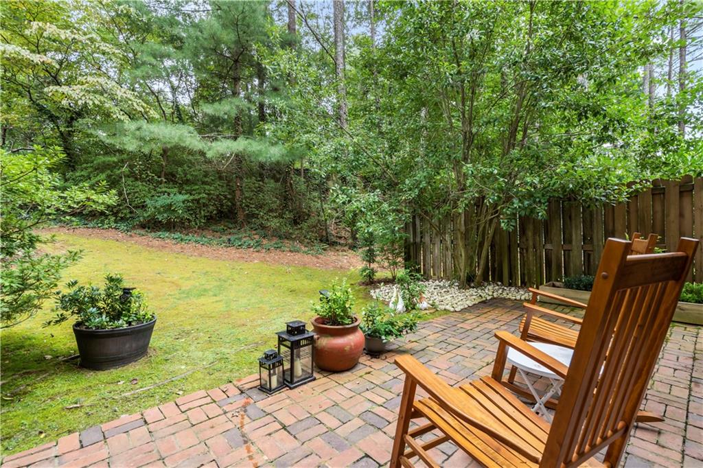 7155 Roswell Road Unit 15, Sandy Springs, Georgia 30328, 3 Bedrooms Bedrooms, ,3 BathroomsBathrooms,Residential,Sold,7155 Roswell Road Unit 15,7275298