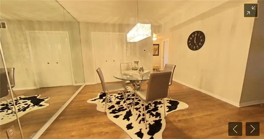 6851 Roswell Road Ne Unit Q14, Sandy Springs, Georgia 30328, 3 Bedrooms Bedrooms, ,2 BathroomsBathrooms,Residential,Sold,6851 Roswell Road Ne Unit Q14,6661341