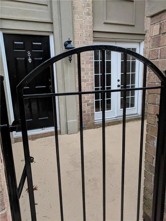 6980 Roswell Road Ne Unit I8, Atlanta, Georgia 30328, 1 Bedroom Bedrooms, ,1 BathroomBathrooms,Residential,Sold,6980 Roswell Road Ne Unit I8,5945562