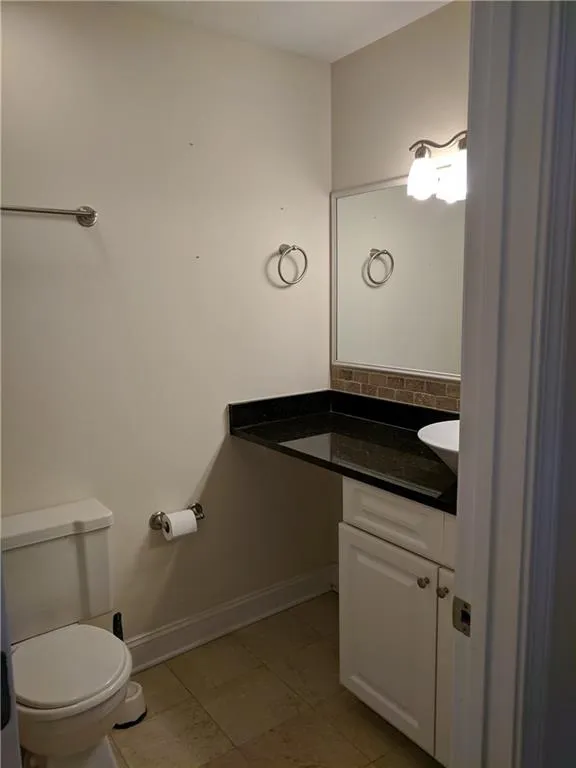 6980 Roswell Road Ne Unit I8, Atlanta, Georgia 30328, 1 Bedroom Bedrooms, ,1 BathroomBathrooms,Residential,Sold,6980 Roswell Road Ne Unit I8,5945562