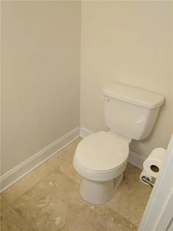 6980 Roswell Road Ne Unit I8, Atlanta, Georgia 30328, 1 Bedroom Bedrooms, ,1 BathroomBathrooms,Residential,Sold,6980 Roswell Road Ne Unit I8,5945562