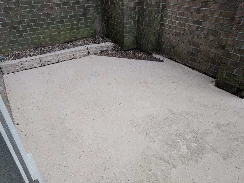 6980 Roswell Road Ne Unit I8, Atlanta, Georgia 30328, 1 Bedroom Bedrooms, ,1 BathroomBathrooms,Residential,Sold,6980 Roswell Road Ne Unit I8,5945562