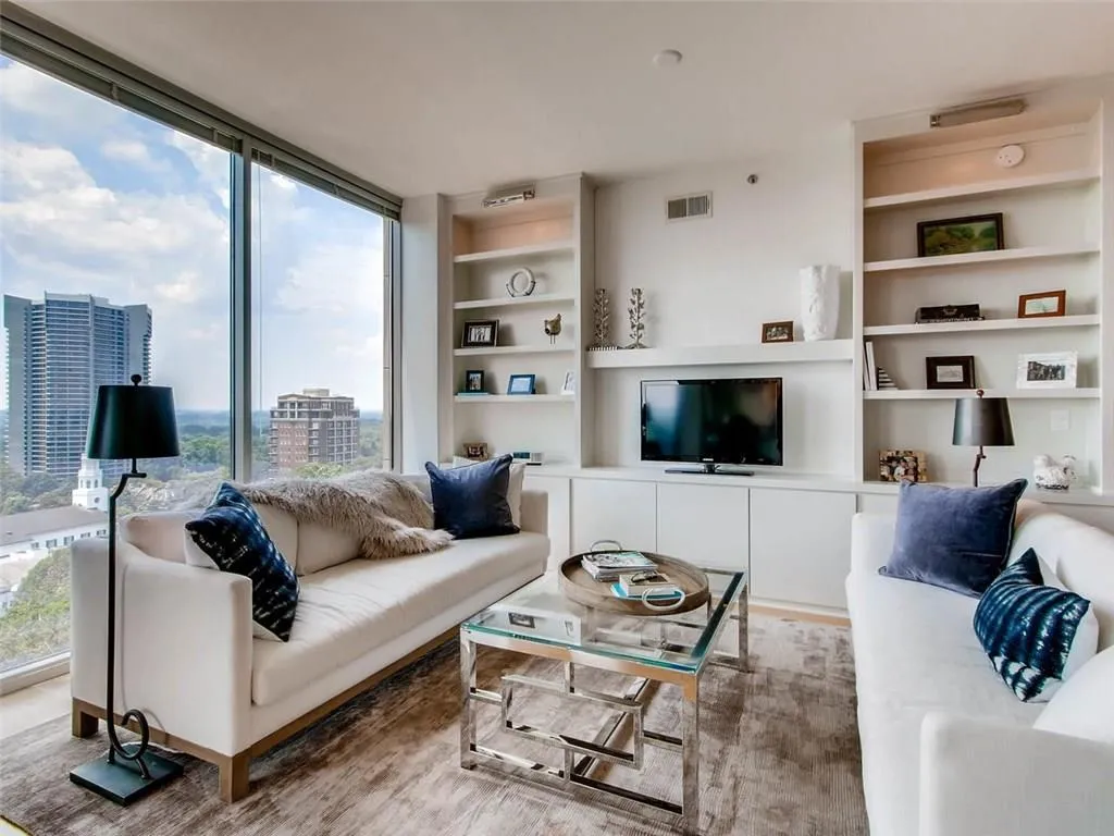 2795 Peachtree Road Ne Unit 1304, Atlanta, Georgia 30305, 2 Bedrooms Bedrooms, ,2 BathroomsBathrooms,Residential,Sold,2795 Peachtree Road Ne Unit 1304,6022729