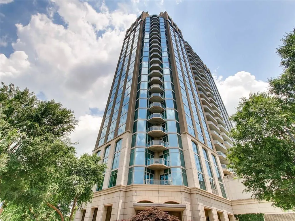 2795 Peachtree Road Ne Unit 1304, Atlanta, Georgia 30305, 2 Bedrooms Bedrooms, ,2 BathroomsBathrooms,Residential,Sold,2795 Peachtree Road Ne Unit 1304,6022729