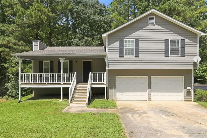 229 Hampton Drive, Dallas, Georgia 30132