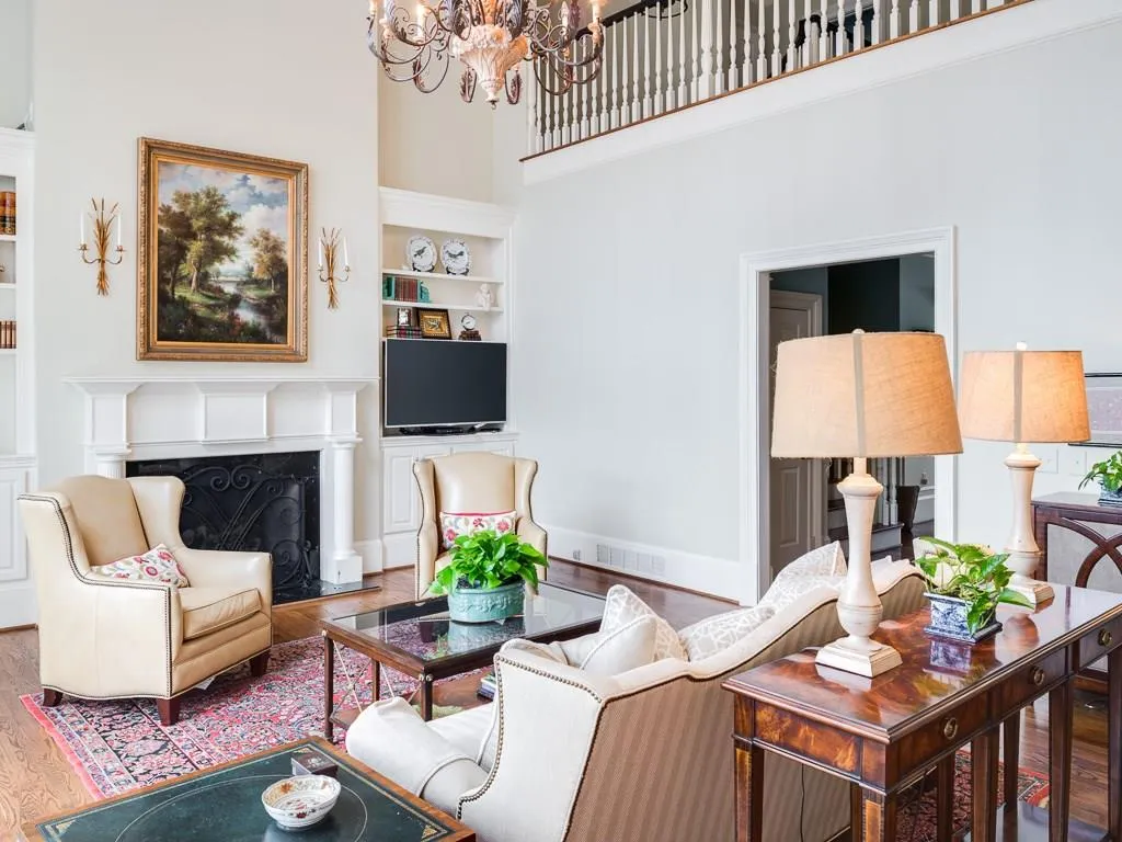 1384 Wesley Circle, Atlanta, Georgia 30327, 5 Bedrooms Bedrooms, ,4 BathroomsBathrooms,Residential,Sold,1384 Wesley Circle,5819598