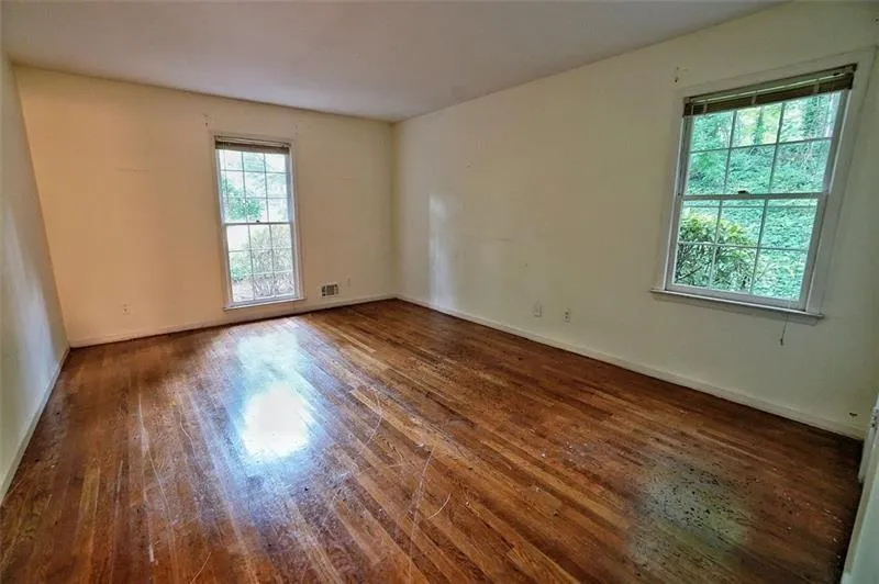7195 Hunters Branch Drive, Sandy Springs, Georgia 30328, 4 Bedrooms Bedrooms, ,3 BathroomsBathrooms,Residential,Sold,7195 Hunters Branch Drive,6798790