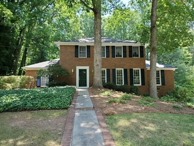 7195 Hunters Branch Drive, Sandy Springs, Georgia 30328, 4 Bedrooms Bedrooms, ,3 BathroomsBathrooms,Residential,Sold,7195 Hunters Branch Drive,6798790