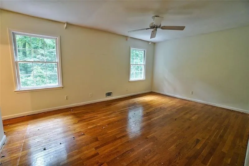 7195 Hunters Branch Drive, Sandy Springs, Georgia 30328, 4 Bedrooms Bedrooms, ,3 BathroomsBathrooms,Residential,Sold,7195 Hunters Branch Drive,6798790