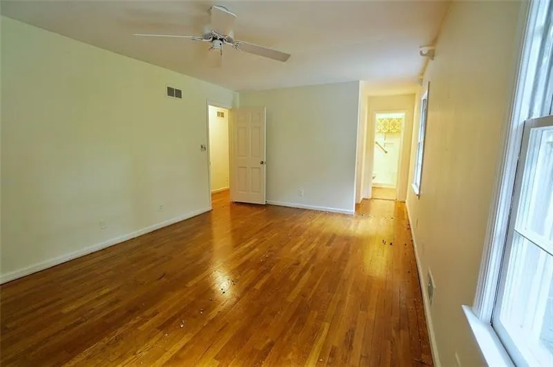 7195 Hunters Branch Drive, Sandy Springs, Georgia 30328, 4 Bedrooms Bedrooms, ,3 BathroomsBathrooms,Residential,Sold,7195 Hunters Branch Drive,6798790
