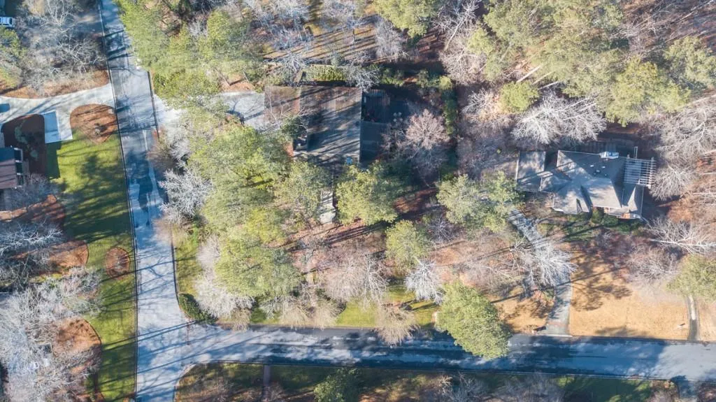 5090 Nesbit Ferry Lane, Atlanta, Georgia 30350, 4 Bedrooms Bedrooms, ,3 BathroomsBathrooms,Residential,Sold,5090 Nesbit Ferry Lane,6022577
