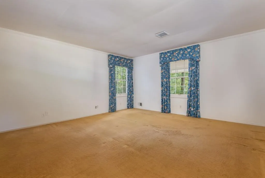 1930 Old Dominion Drive, Sandy Springs, Georgia 30350, 5 Bedrooms Bedrooms, ,3 BathroomsBathrooms,Residential,Sold,1930 Old Dominion Drive,6634969