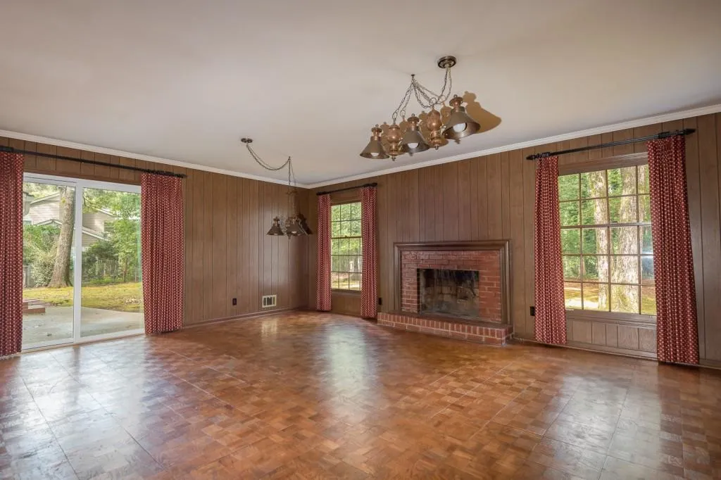 1930 Old Dominion Drive, Sandy Springs, Georgia 30350, 5 Bedrooms Bedrooms, ,3 BathroomsBathrooms,Residential,Sold,1930 Old Dominion Drive,6634969