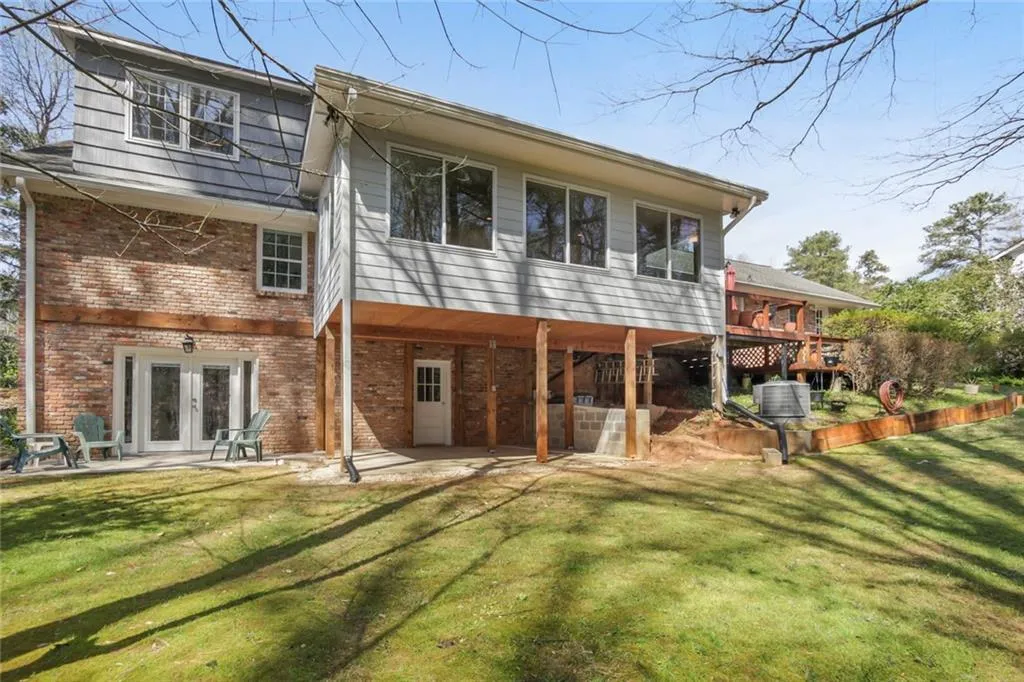 7455 Twin Branch Road, Sandy Springs, Georgia 30328, 6 Bedrooms Bedrooms, ,3 BathroomsBathrooms,Residential,Sold,7455 Twin Branch Road,7020236