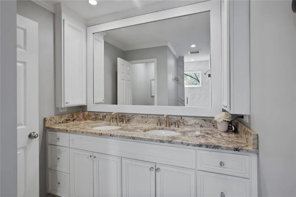 7455 Twin Branch Road, Sandy Springs, Georgia 30328, 6 Bedrooms Bedrooms, ,3 BathroomsBathrooms,Residential,Sold,7455 Twin Branch Road,7020236