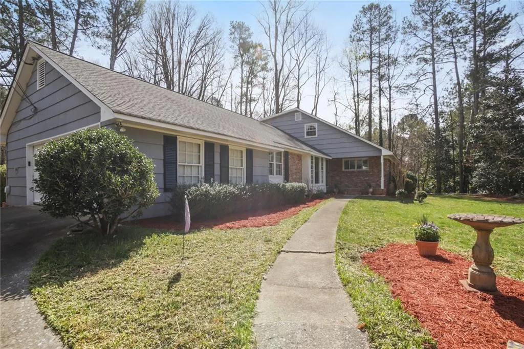 7455 Twin Branch Road, Sandy Springs, Georgia 30328, 6 Bedrooms Bedrooms, ,3 BathroomsBathrooms,Residential,Sold,7455 Twin Branch Road,7020236