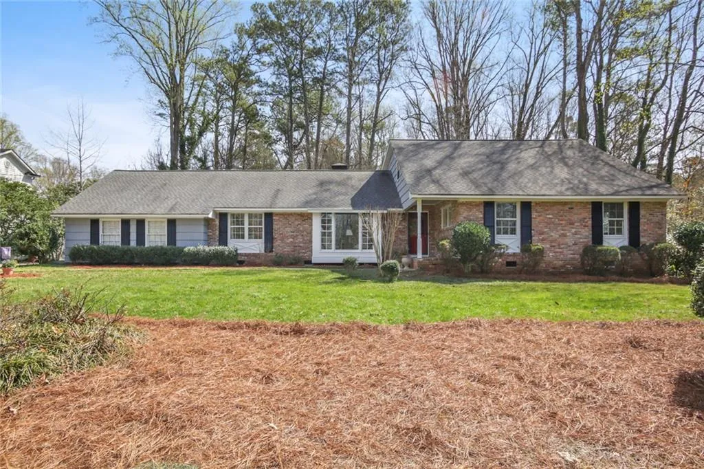 7455 Twin Branch Road, Sandy Springs, Georgia 30328, 6 Bedrooms Bedrooms, ,3 BathroomsBathrooms,Residential,Sold,7455 Twin Branch Road,7020236