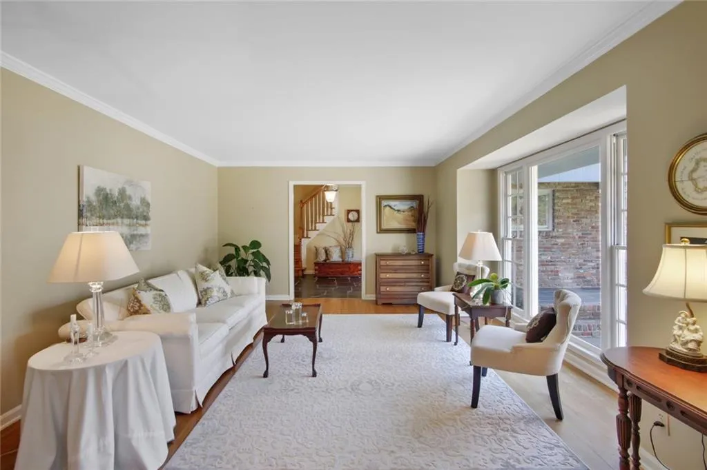 7455 Twin Branch Road, Sandy Springs, Georgia 30328, 6 Bedrooms Bedrooms, ,3 BathroomsBathrooms,Residential,Sold,7455 Twin Branch Road,7020236