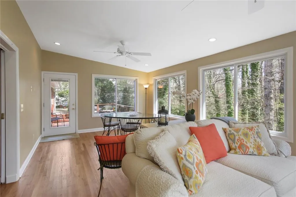 7455 Twin Branch Road, Sandy Springs, Georgia 30328, 6 Bedrooms Bedrooms, ,3 BathroomsBathrooms,Residential,Sold,7455 Twin Branch Road,7020236