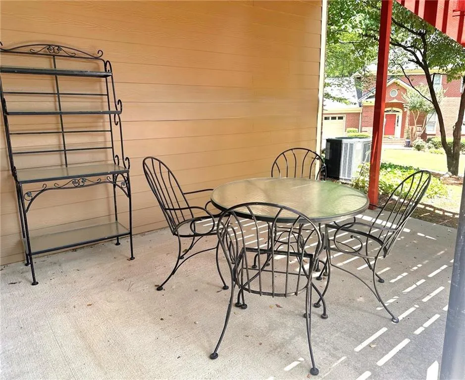 7155 Roswell Road Unit 44, Sandy Springs, Georgia 30328, 3 Bedrooms Bedrooms, ,2 BathroomsBathrooms,Residential,Sold,7155 Roswell Road Unit 44,7414752