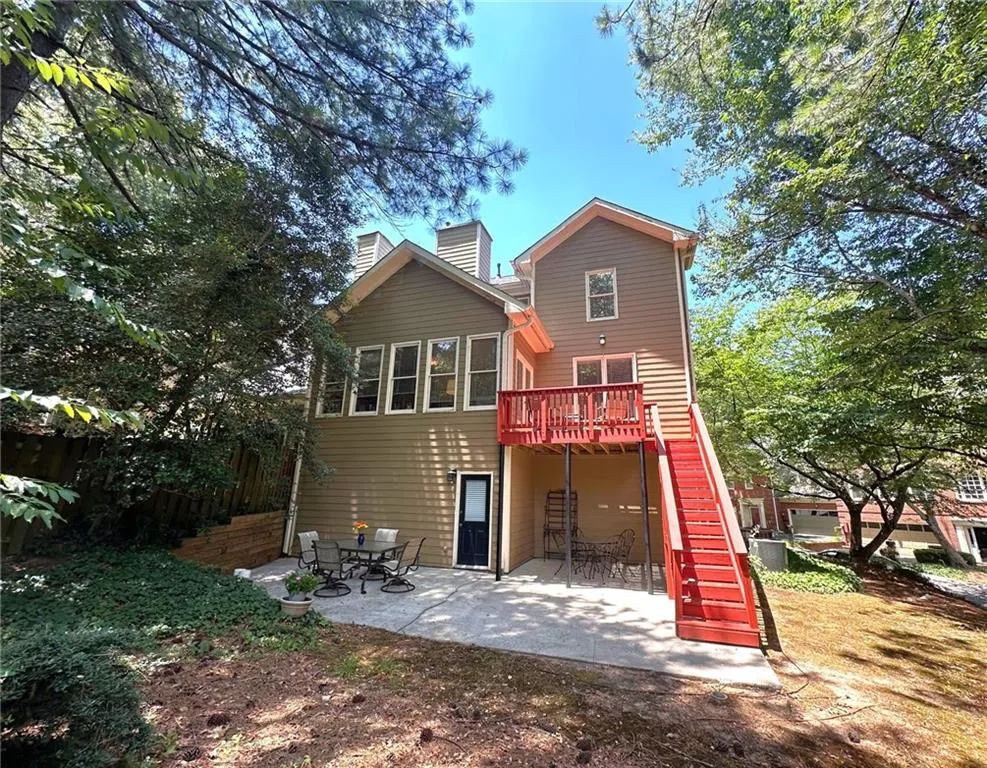 7155 Roswell Road Unit 44, Sandy Springs, Georgia 30328, 3 Bedrooms Bedrooms, ,2 BathroomsBathrooms,Residential,Sold,7155 Roswell Road Unit 44,7414752