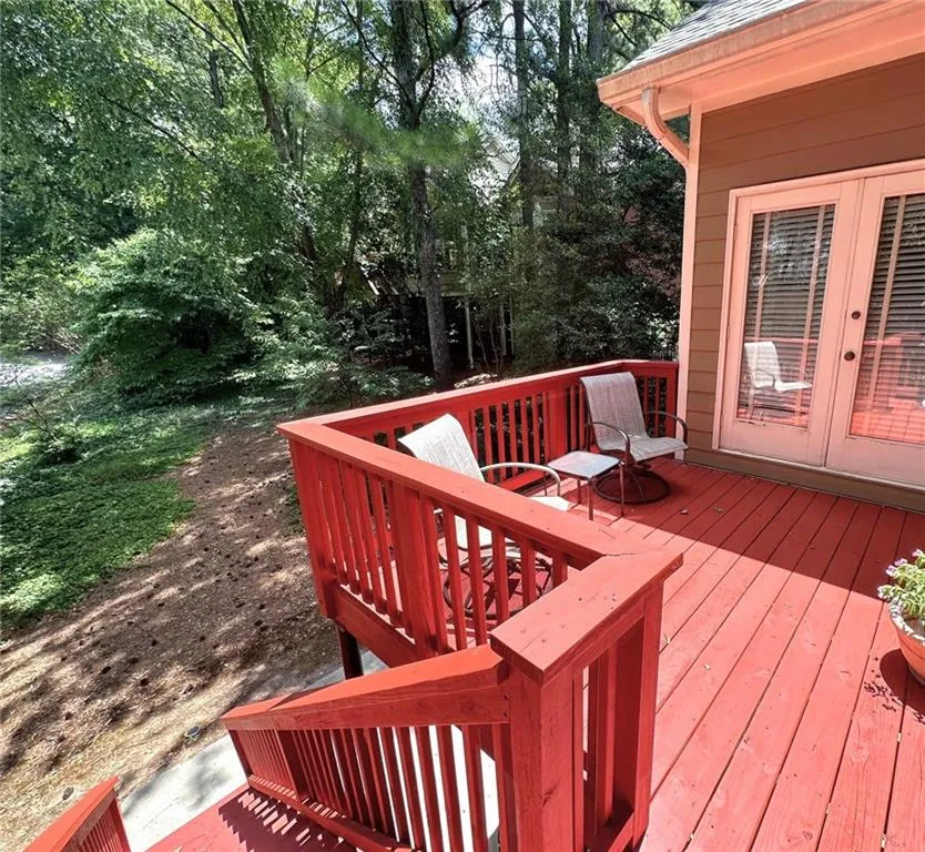 7155 Roswell Road Unit 44, Sandy Springs, Georgia 30328, 3 Bedrooms Bedrooms, ,2 BathroomsBathrooms,Residential,Sold,7155 Roswell Road Unit 44,7414752