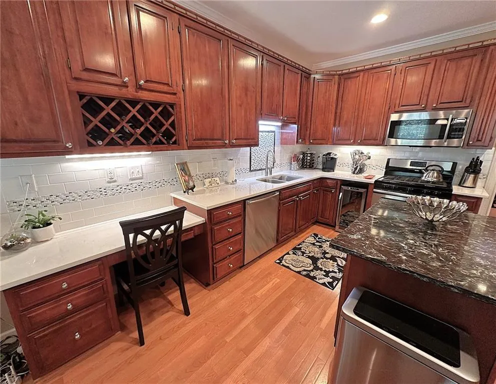 7155 Roswell Road Unit 44, Sandy Springs, Georgia 30328, 3 Bedrooms Bedrooms, ,2 BathroomsBathrooms,Residential,Sold,7155 Roswell Road Unit 44,7414752