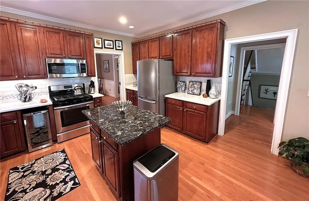 7155 Roswell Road Unit 44, Sandy Springs, Georgia 30328, 3 Bedrooms Bedrooms, ,2 BathroomsBathrooms,Residential,Sold,7155 Roswell Road Unit 44,7414752