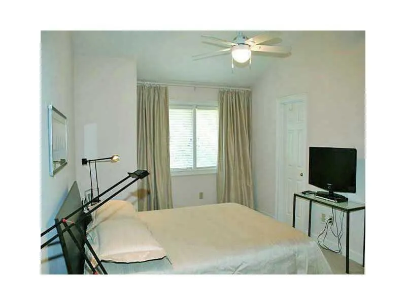 Atlanta, Georgia 30328, 3 Bedrooms Bedrooms, ,2 BathroomsBathrooms,Residential,Sold,5247449