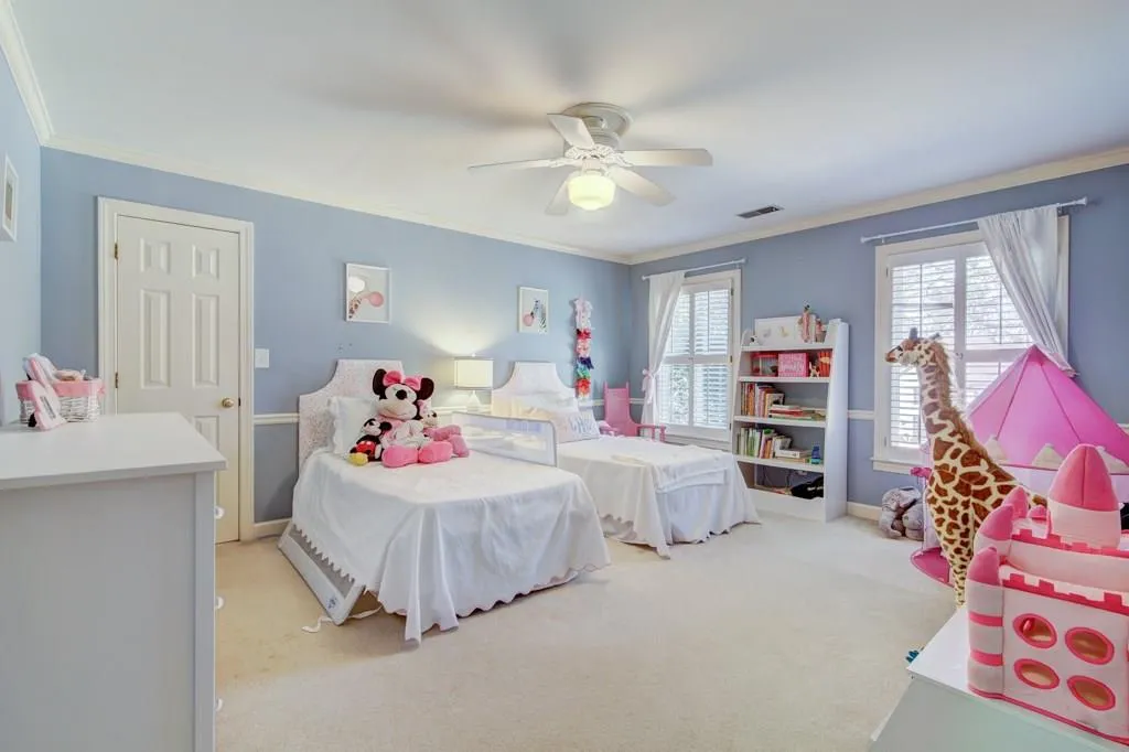 300 Cameron Ridge Drive, Sandy Springs, Georgia 30328, 5 Bedrooms Bedrooms, ,4 BathroomsBathrooms,Residential,Sold,300 Cameron Ridge Drive,6127820